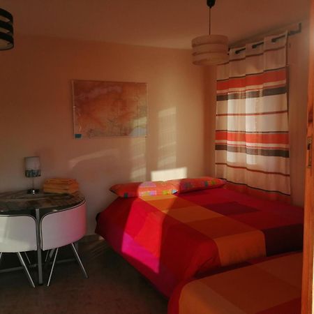 Habitacion Privada, Sientete Como En Tu Casa Manzanares El Real Eksteriør billede